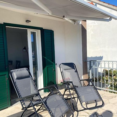 Kn House With Two Apartments Near Sea Rogoznica (Sibenik-Knin) Exterior foto