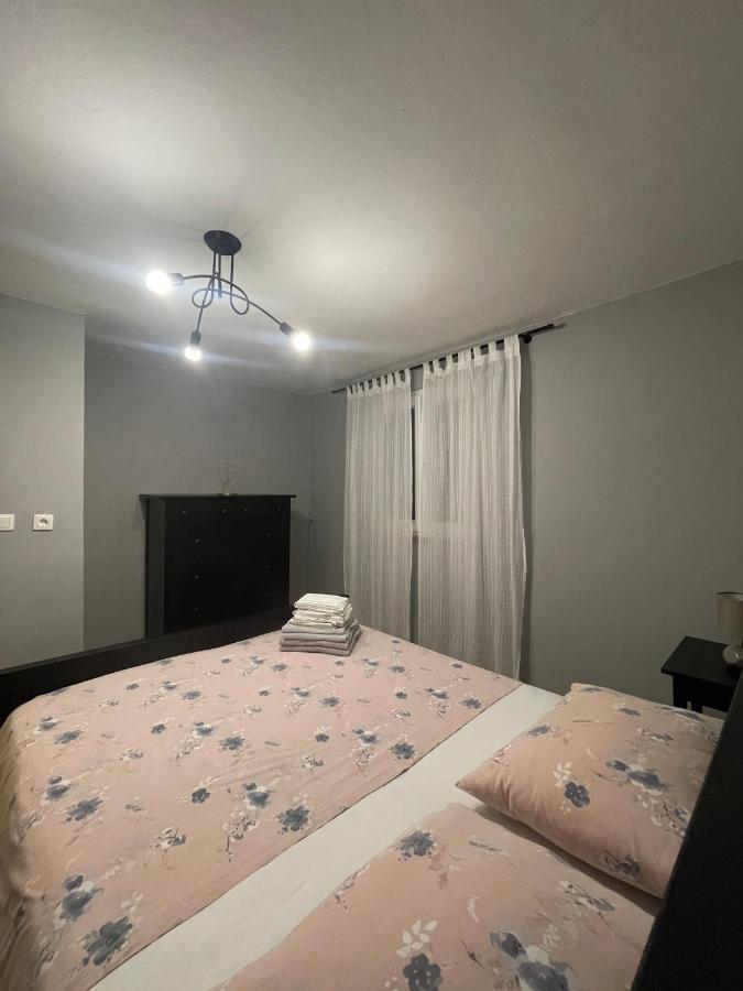 Kn House With Two Apartments Near Sea Rogoznica (Sibenik-Knin) Exterior foto