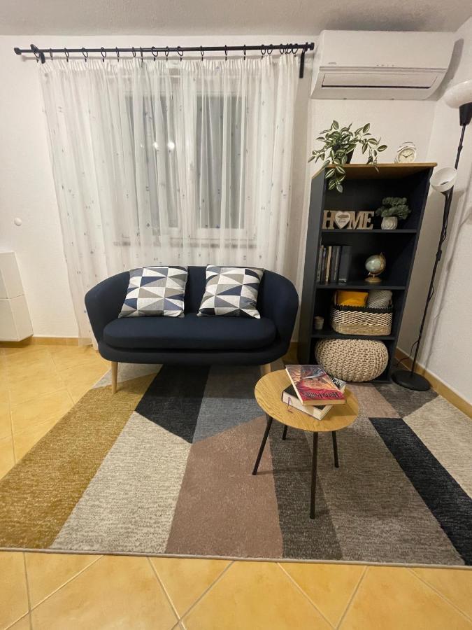 Kn House With Two Apartments Near Sea Rogoznica (Sibenik-Knin) Exterior foto