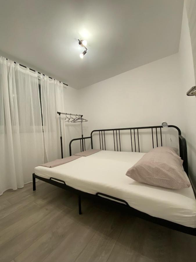 Kn House With Two Apartments Near Sea Rogoznica (Sibenik-Knin) Exterior foto