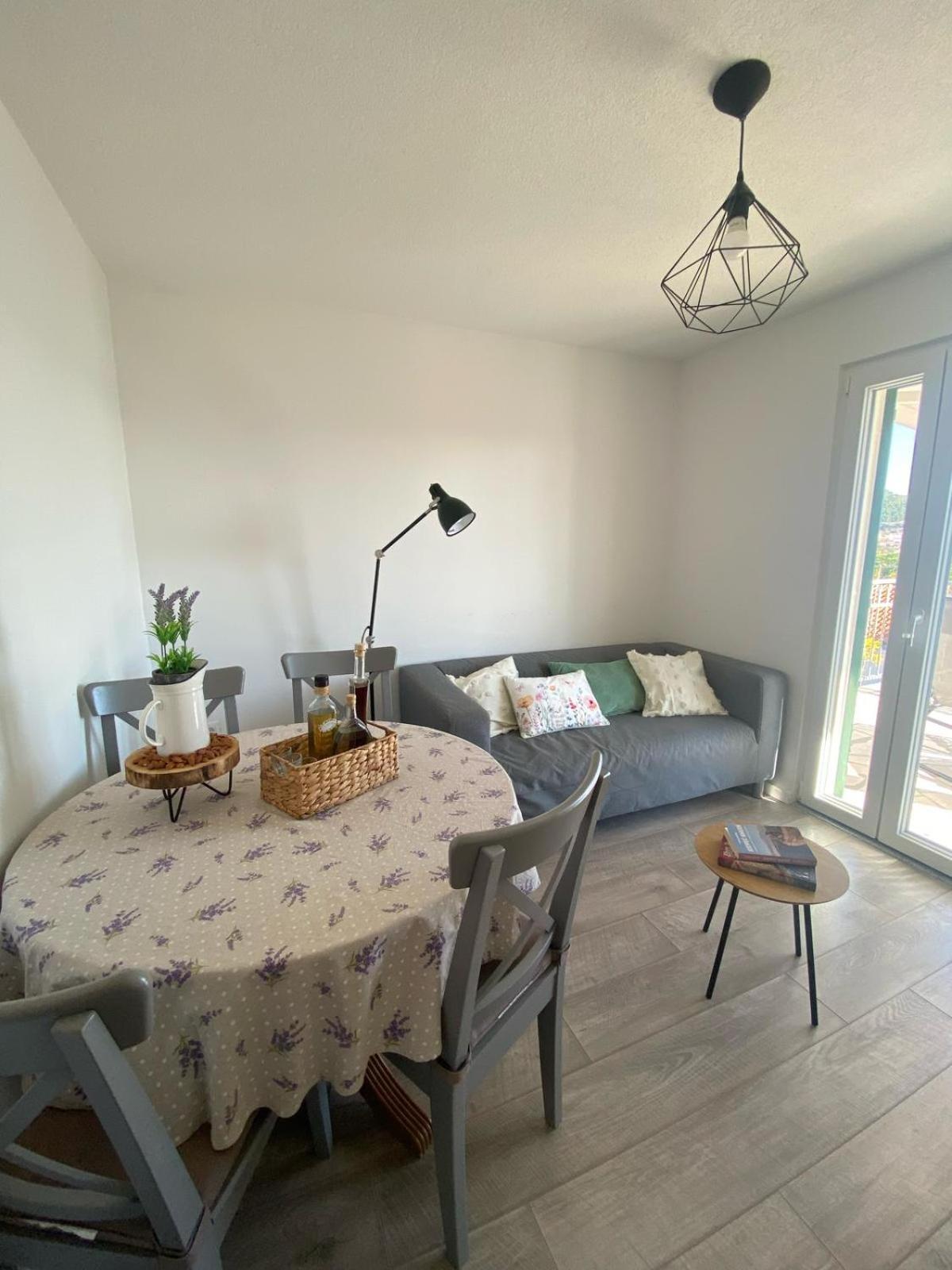 Kn House With Two Apartments Near Sea Rogoznica (Sibenik-Knin) Exterior foto