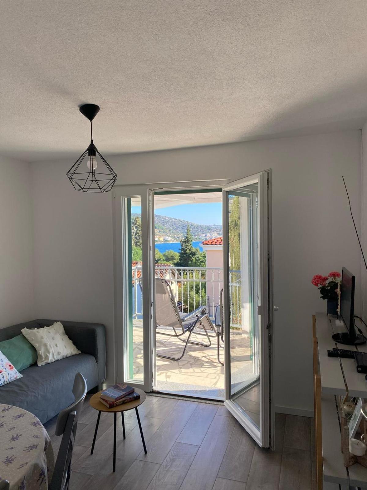 Kn House With Two Apartments Near Sea Rogoznica (Sibenik-Knin) Exterior foto